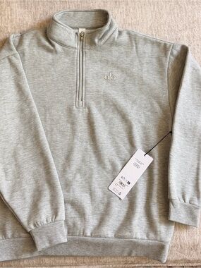 ALO Yoga UNISEX Light Gray Half-Zip Pullover Sweatshirt